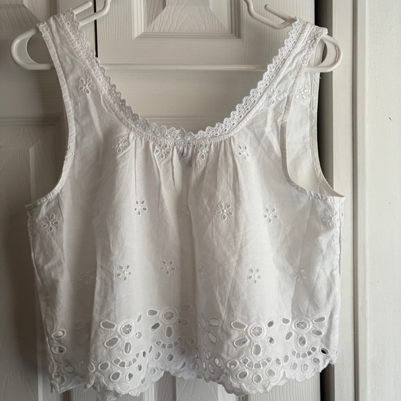 Old Navy White Eyelet Tank - Picture 7 of 7